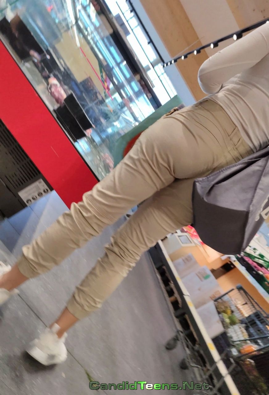 Aussie Teen Girl Tight Pants Ass In Supermarket Candid Porn