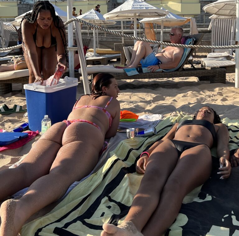 Pawg booty on beach candid ass